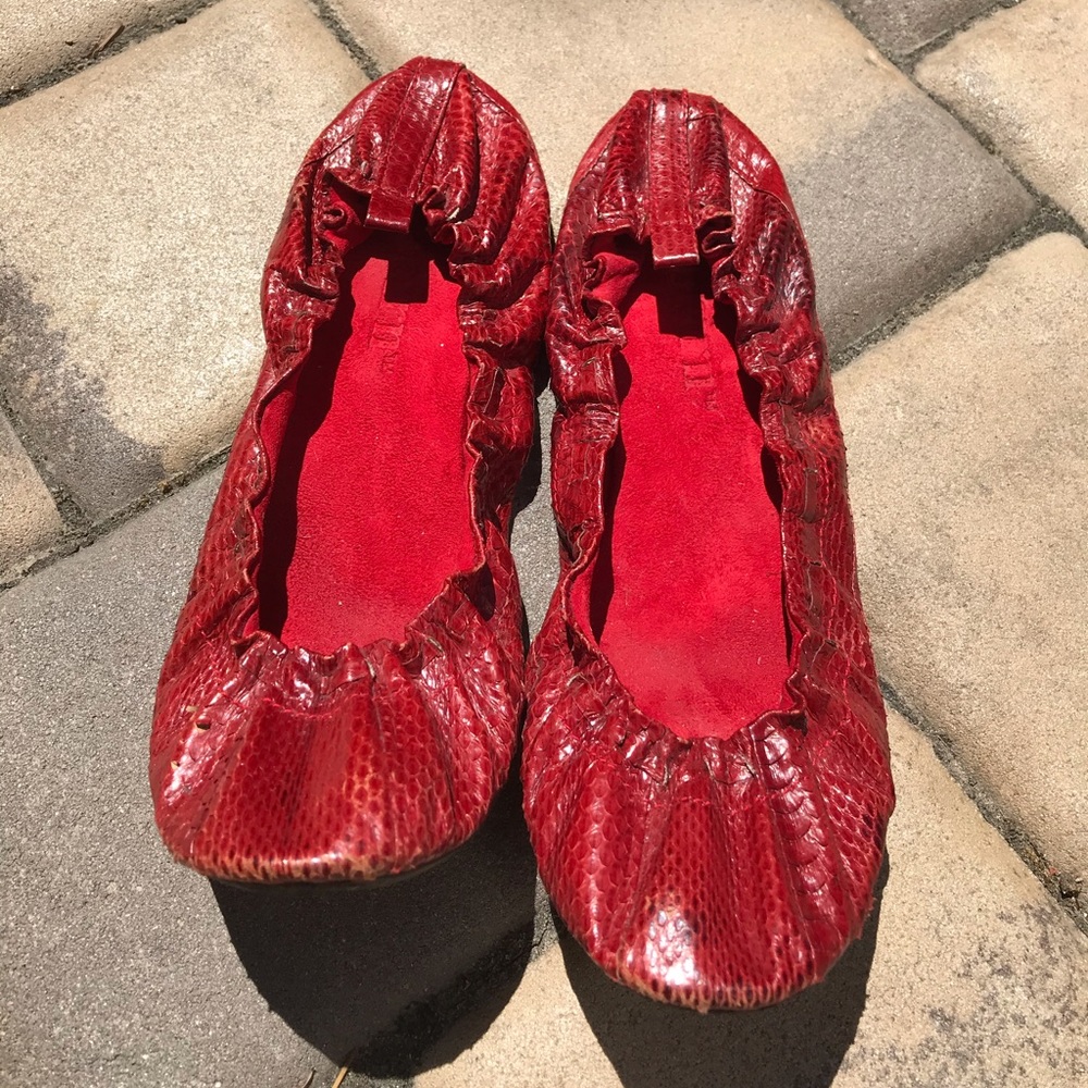 Beirn red ballerina flats